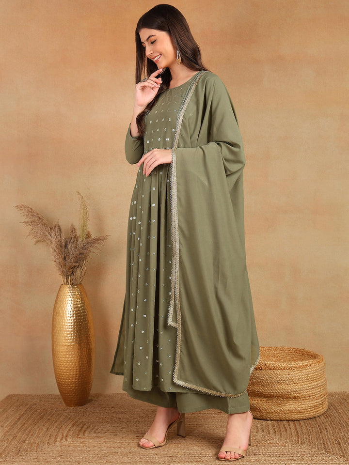 ZERESOUQ-Olive-Georgette-Solid-Embroidered-3-Piece-Kurta-Set