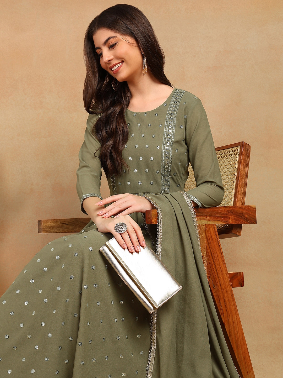 ZERESOUQ-Olive-Georgette-Solid-Embroidered-3-Piece-Kurta-Set