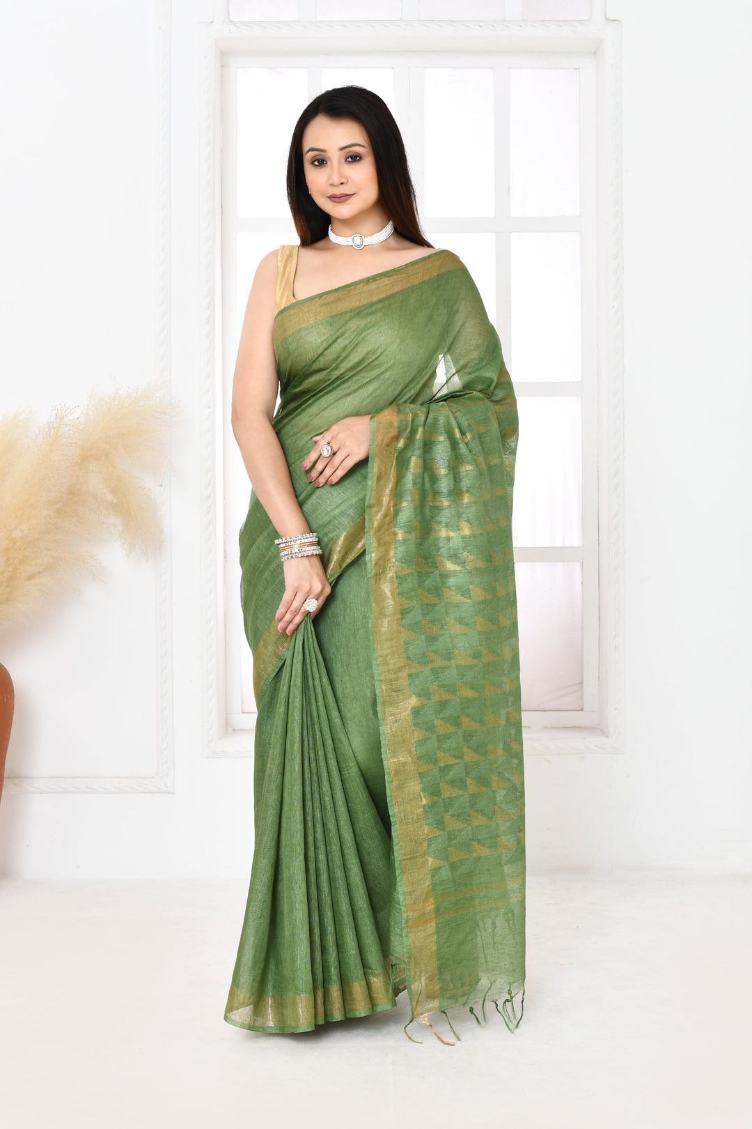 Olive-Green-Tussar-Linen-Handloom-Saree-With-Woven-Zari-Pallu