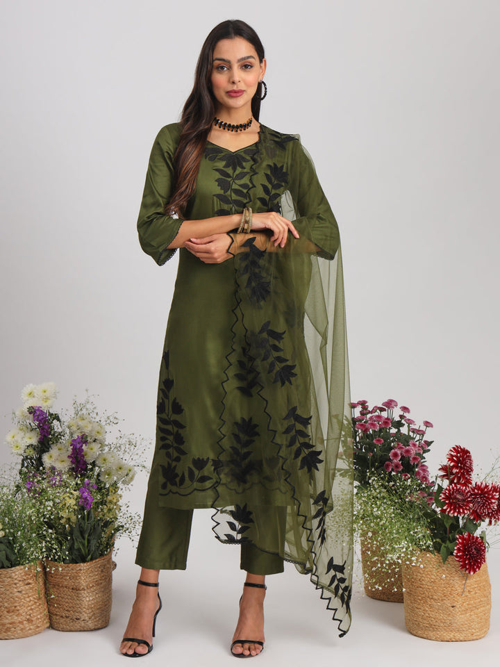 Olive-Silk-Blend-Lace-Work-Embroidered-Kurta-Set