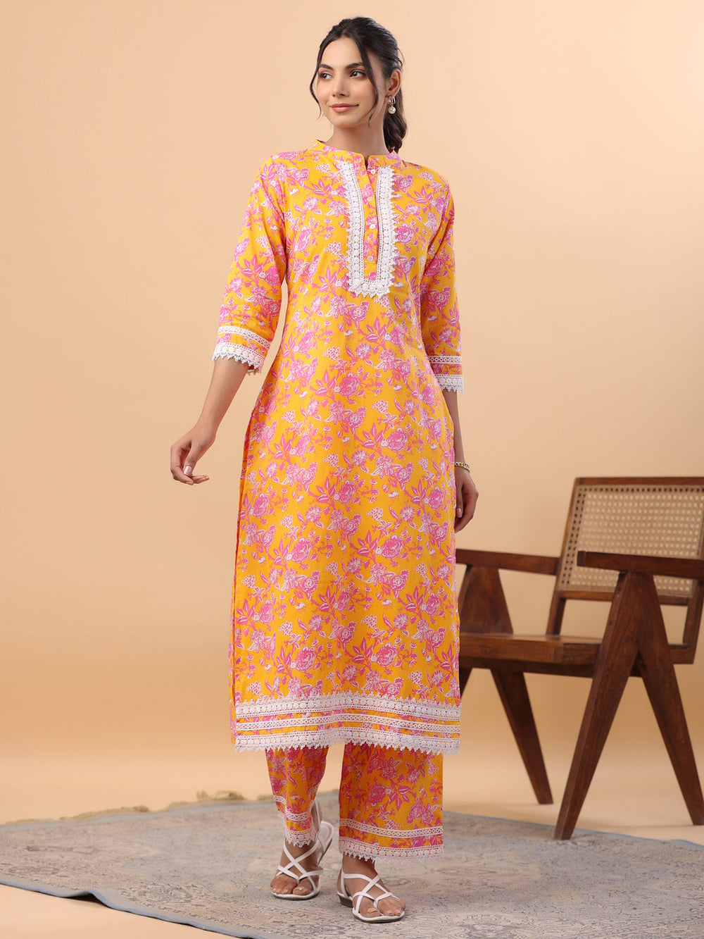 ZERESOUQ-Orange-Cambric-Floral-Print-Straight-2-Piece-Kurta-Set