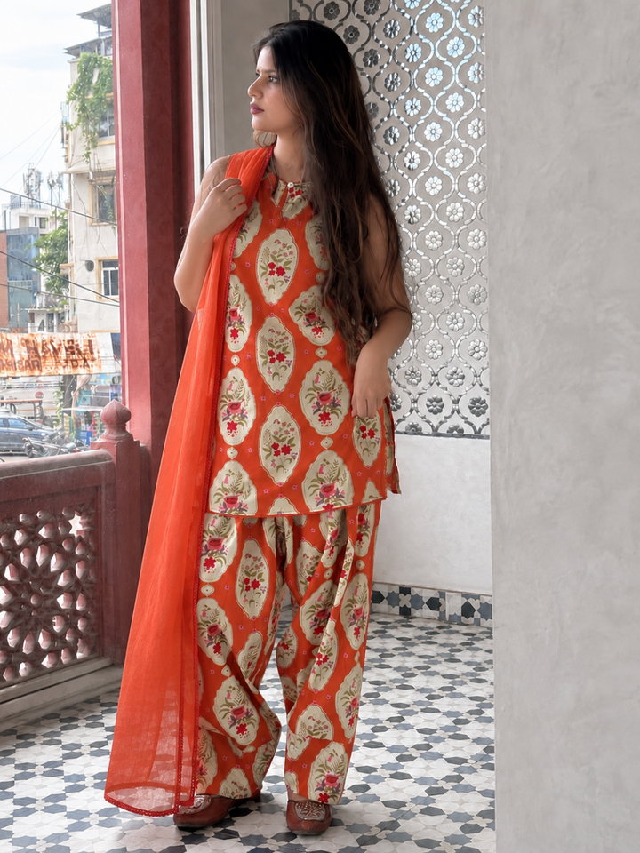 Kesar Mughal Print Farshi Set