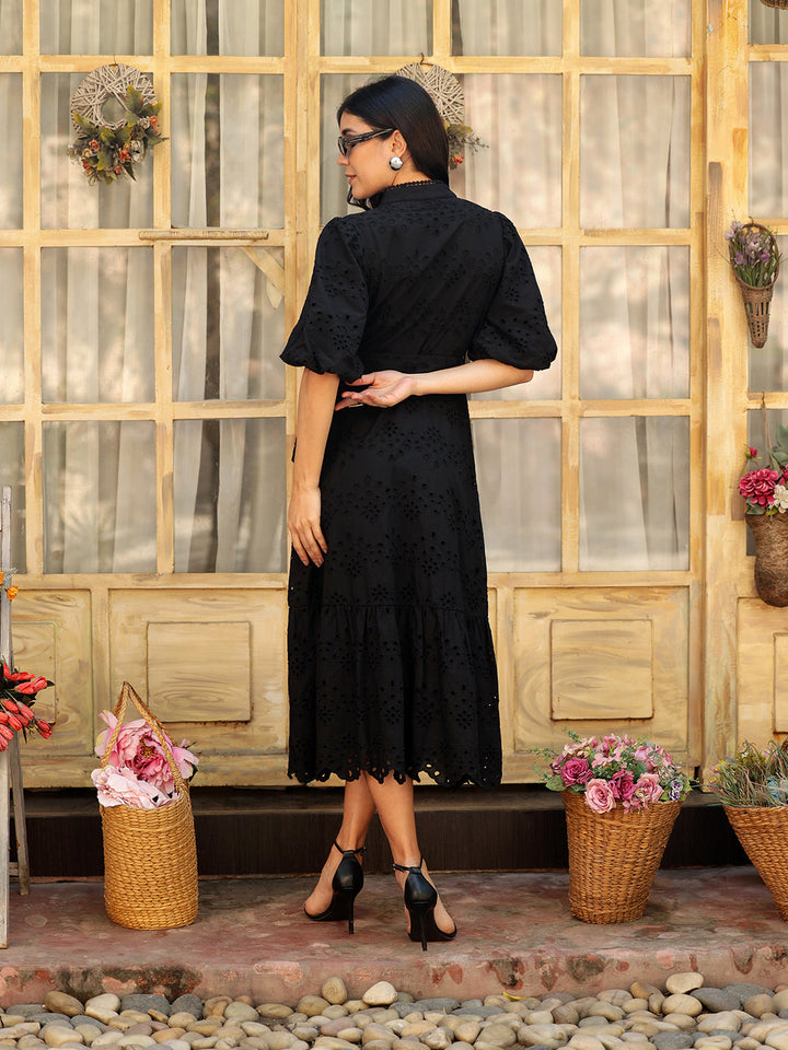 Black-Cotton-V-Neck-Maxi-Dress-With-Belt