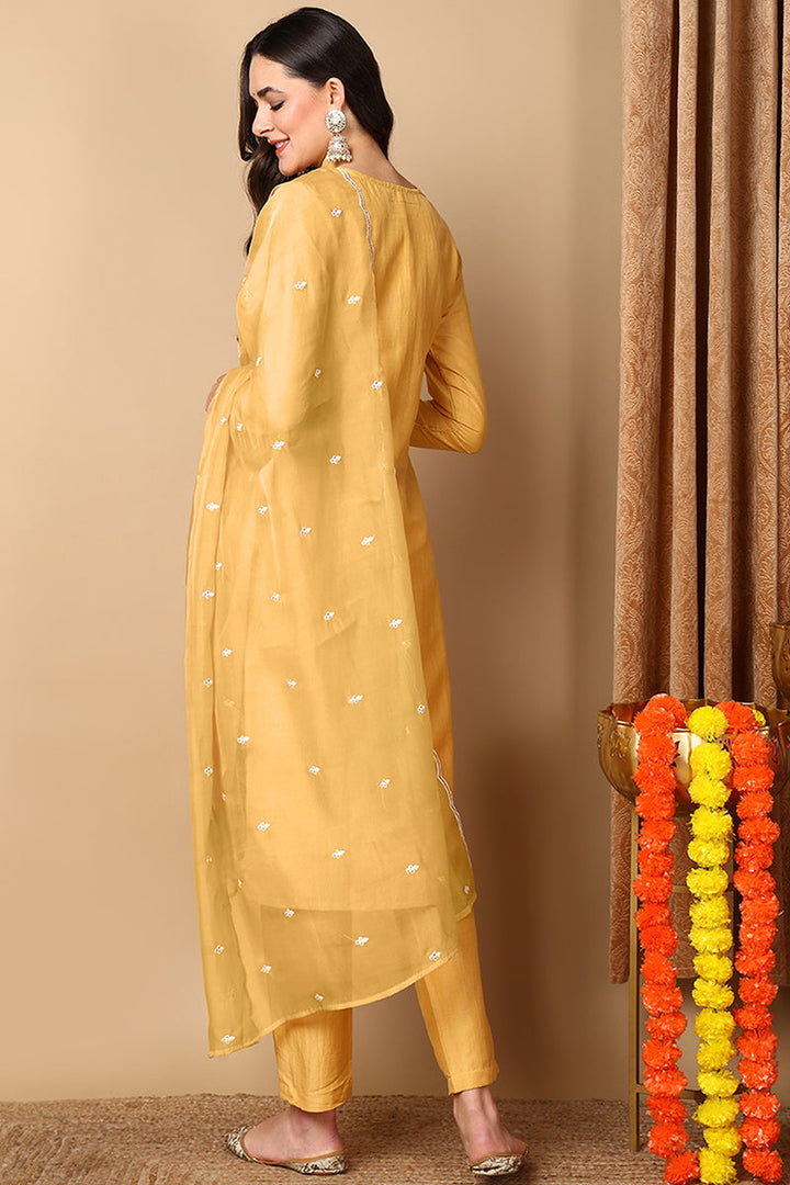 ZERESOUQ-Yellow-Silk-Blend-Embroidered-Straight-3-Piece-Kurta-Set