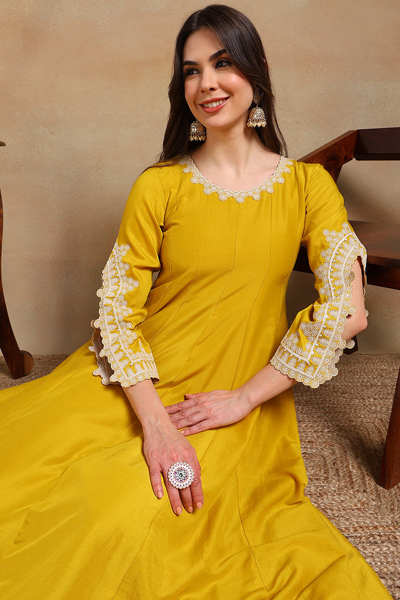 ZERESOUQ-Yellow-Silk-Blend-Solid-Embroidered-Flared-Suit-Set