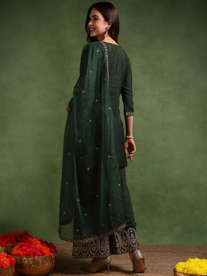 Green Silk Blend Solid Embroidered Straight Kurta Palazzo With Dupatta