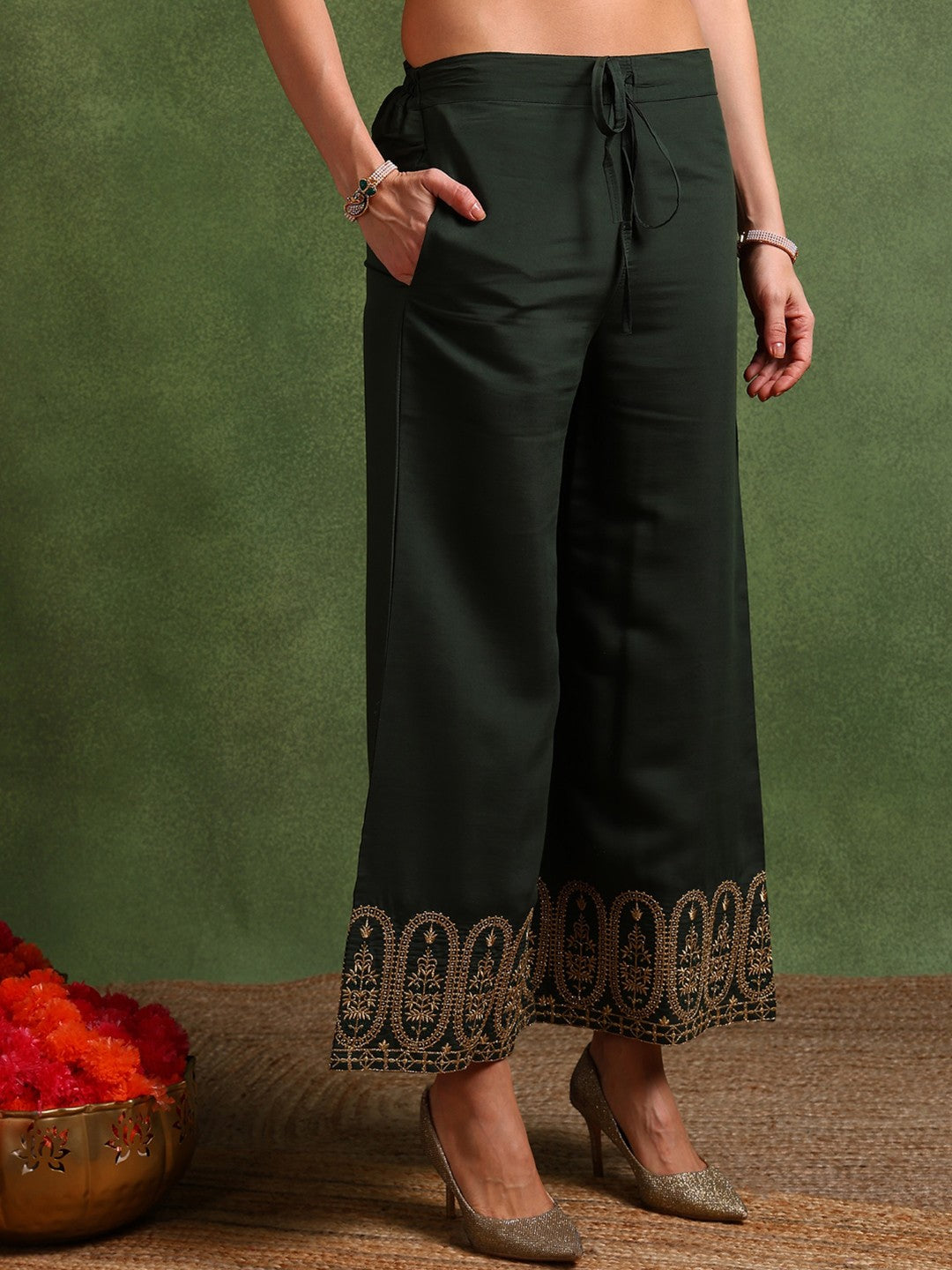 Green Silk Blend Solid Embroidered Straight Kurta Palazzo With Dupatta