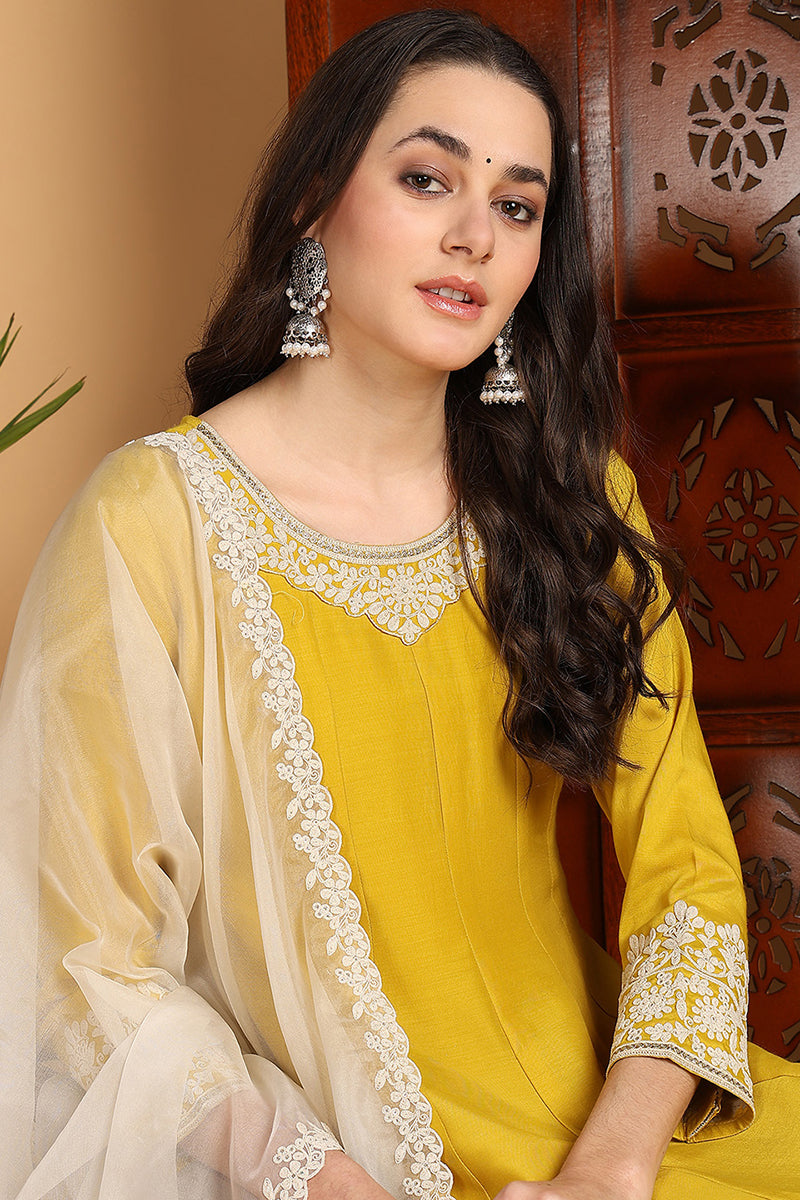 Yellow-Silk-Blend-Solid-Embroidered-Flared-3-Piece-Kurta-Set