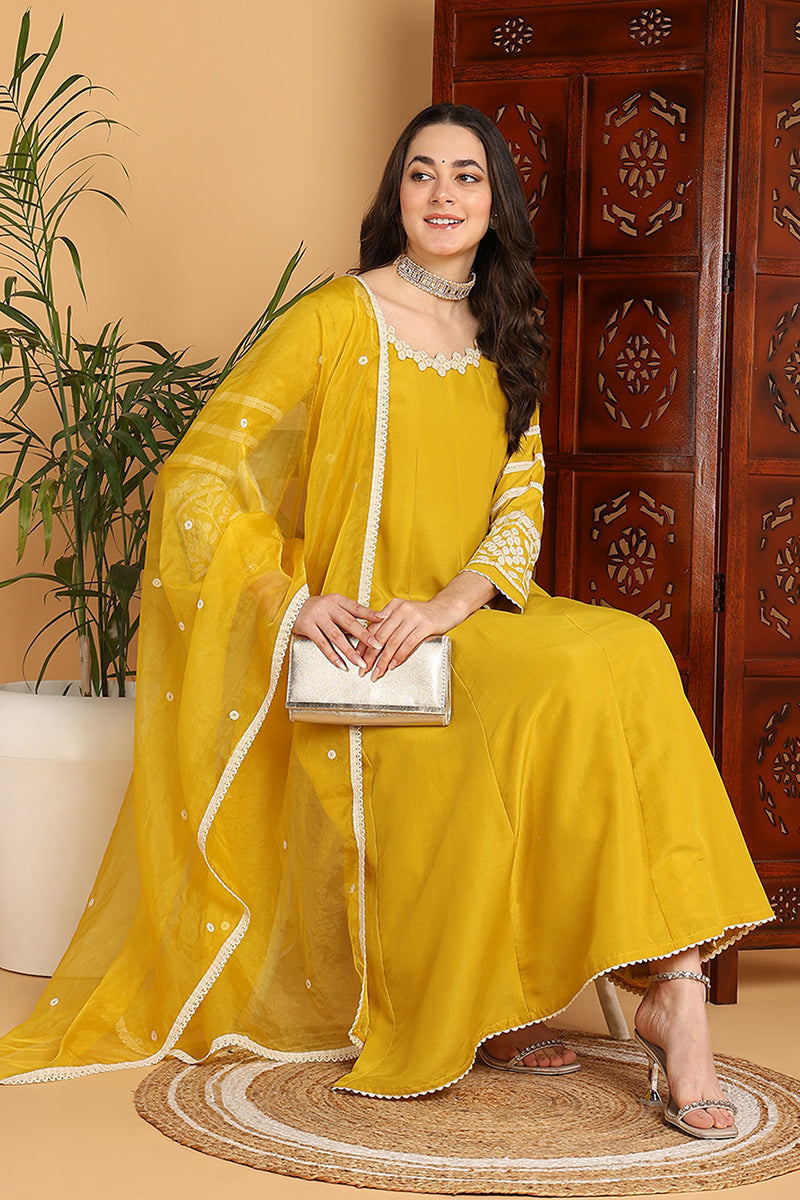ZERESOUQ-Yellow-Silk-Blend-Solid-Embroidered-Anarkali-Set