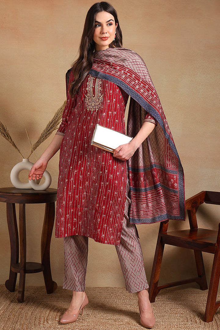 White-Silk-Blend-Embroidered-Straight-3-Piece-Kurta-Set