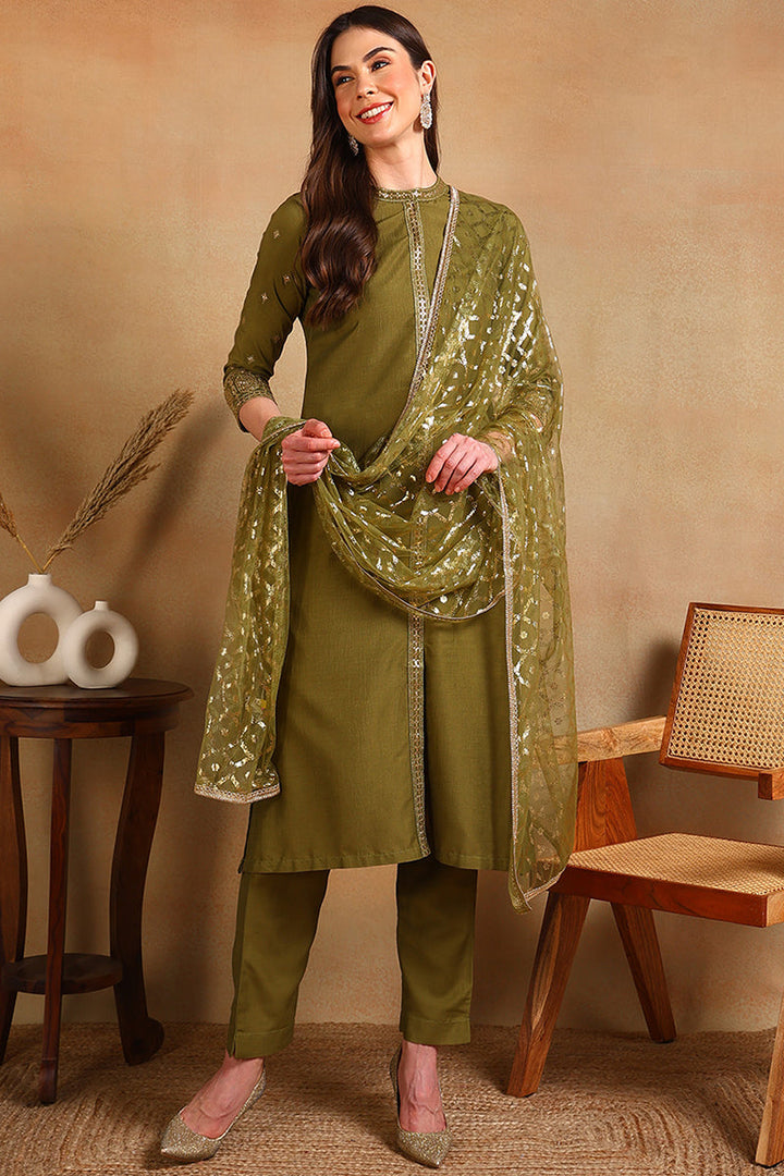 White-Silk-Blend-Embroidered-Straight-3-Piece-Kurta-Set