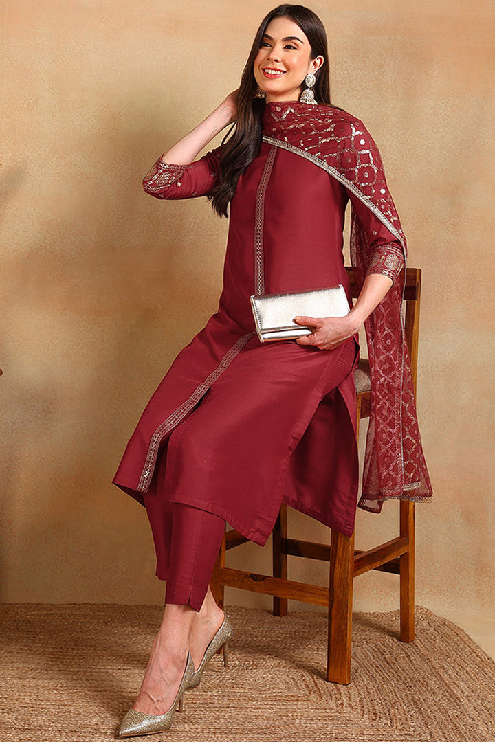 White-Silk-Blend-Embroidered-Straight-3-Piece-Kurta-Set