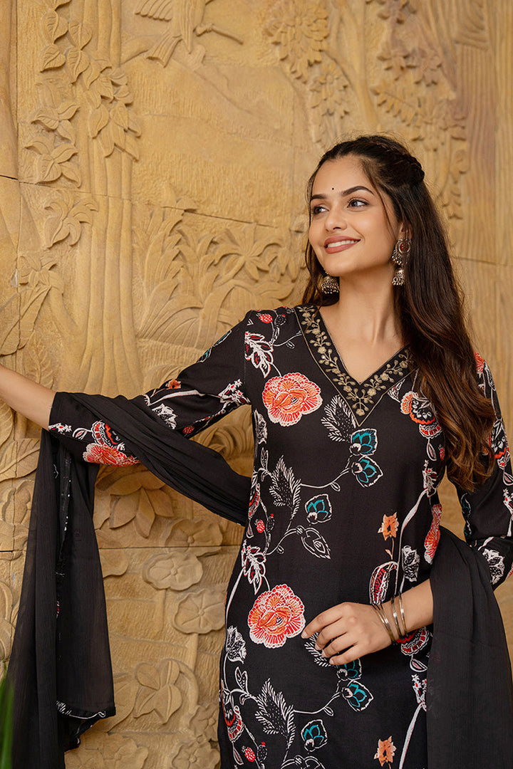 Black-Rayon-Blend-Floral-Printed-Straight-Kurta-Set