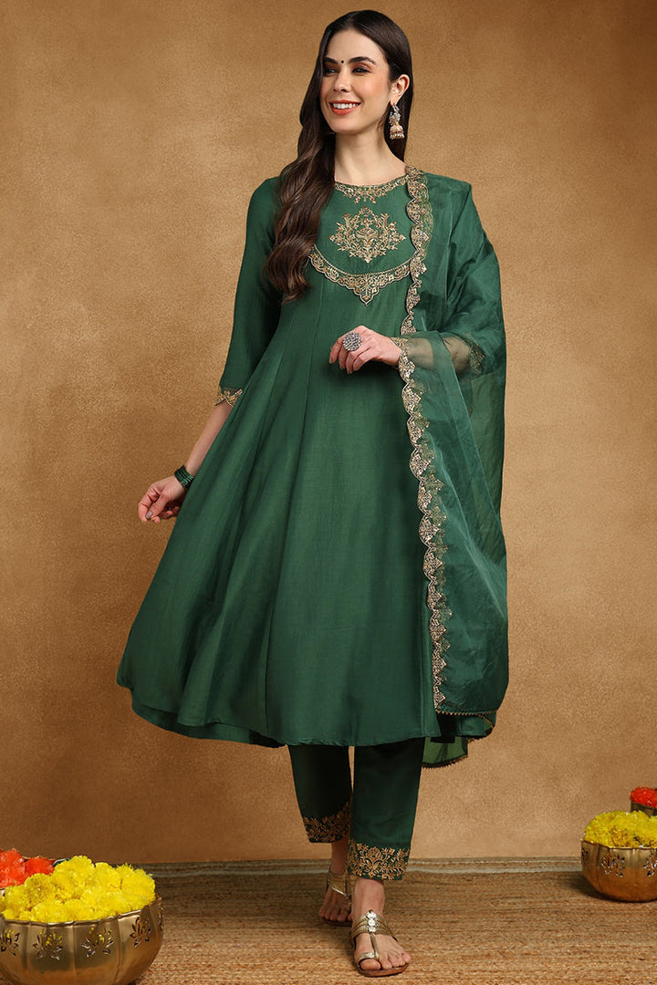 Green-Silk-Blend-Solid-Embroidered-3-Piece-Anarkali-Set