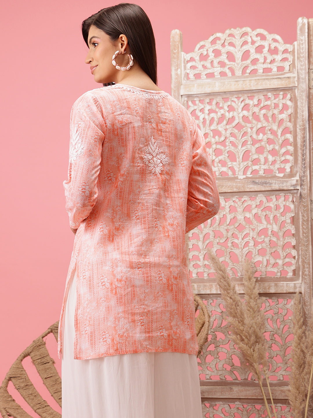 Peach-&-White-Cotton-Embroidered-Chikankari-Tunic