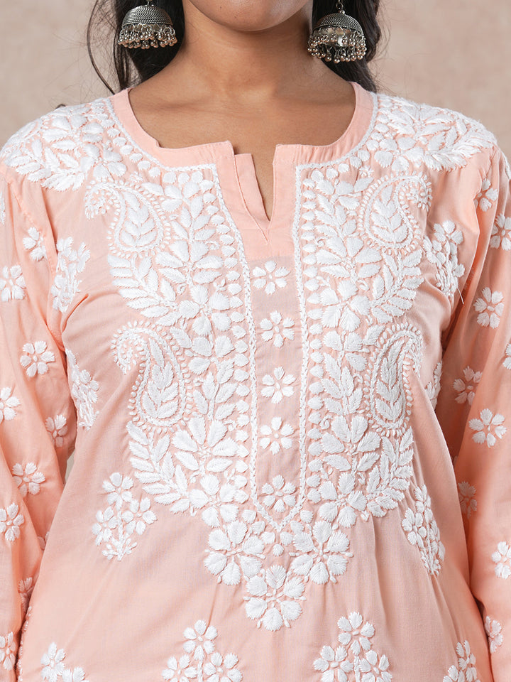 Peach-&-White-Cotton-Floral-Notch-Neck-Chikankari-Kurta