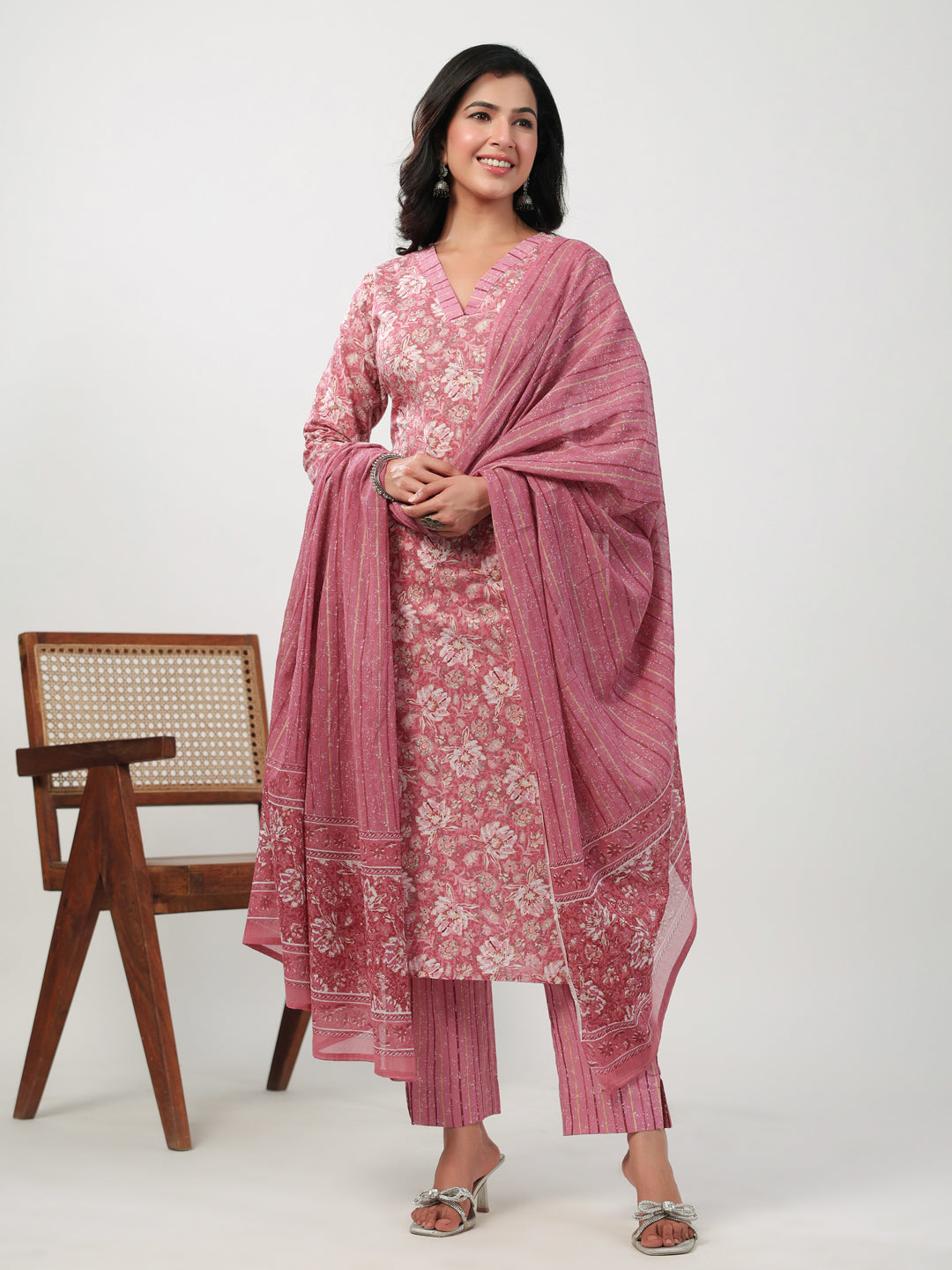 ZERESOUQ-Pink-Cambric-Floral-Print-Straight-3-Piece-Kurta-Set