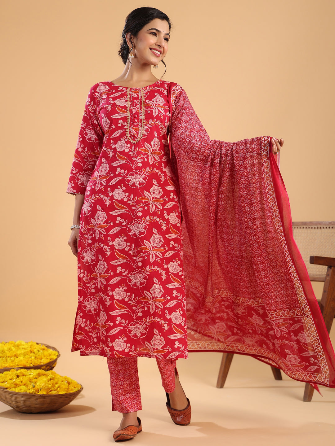 Pink-Cambric-Floral-Straight-3-Piece-Kurta-Set