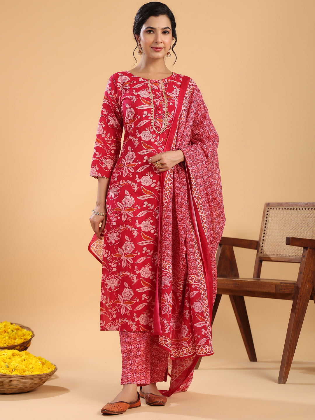 Pink-Cambric-Floral-Straight-3-Piece-Kurta-Set