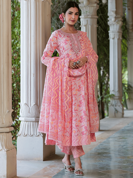 Pink-Cotton-Embroidered-3-Piece-Kurta-Set