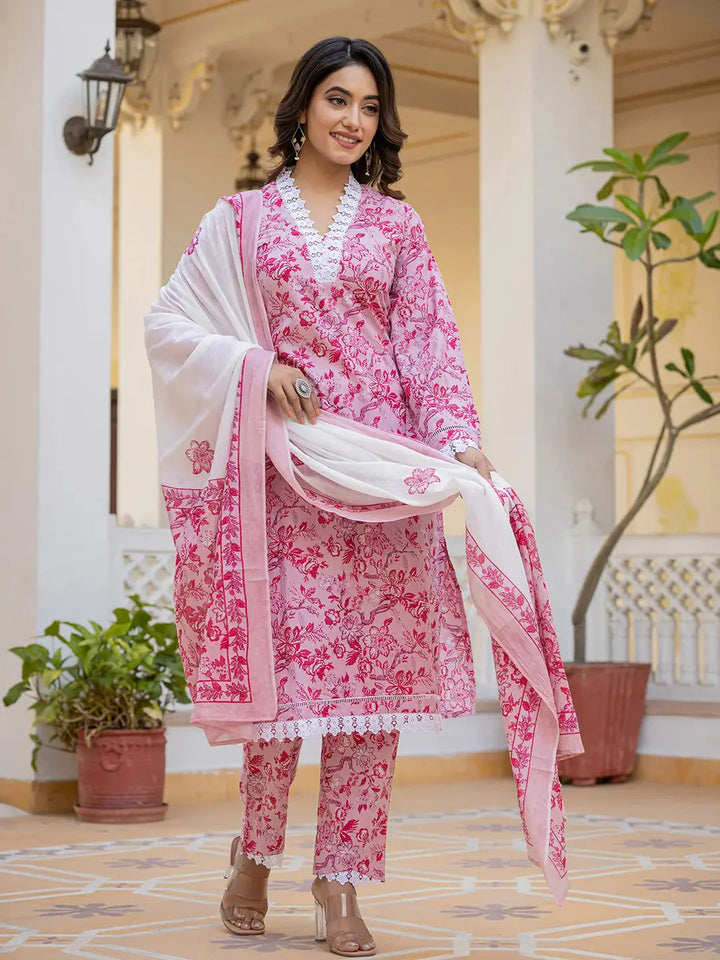 Pink-Cotton-Floral-Printed-3-Piece-Kurta-Set