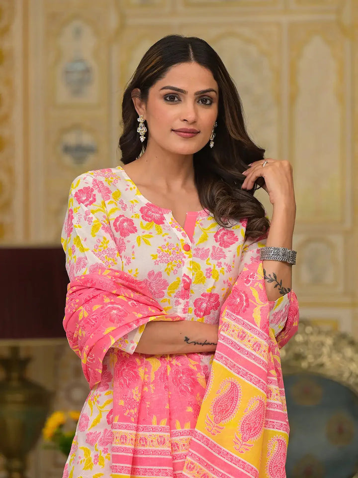 Pink-Cotton-Button-Show-On-Yoke-3-Piece-Kurta-Set