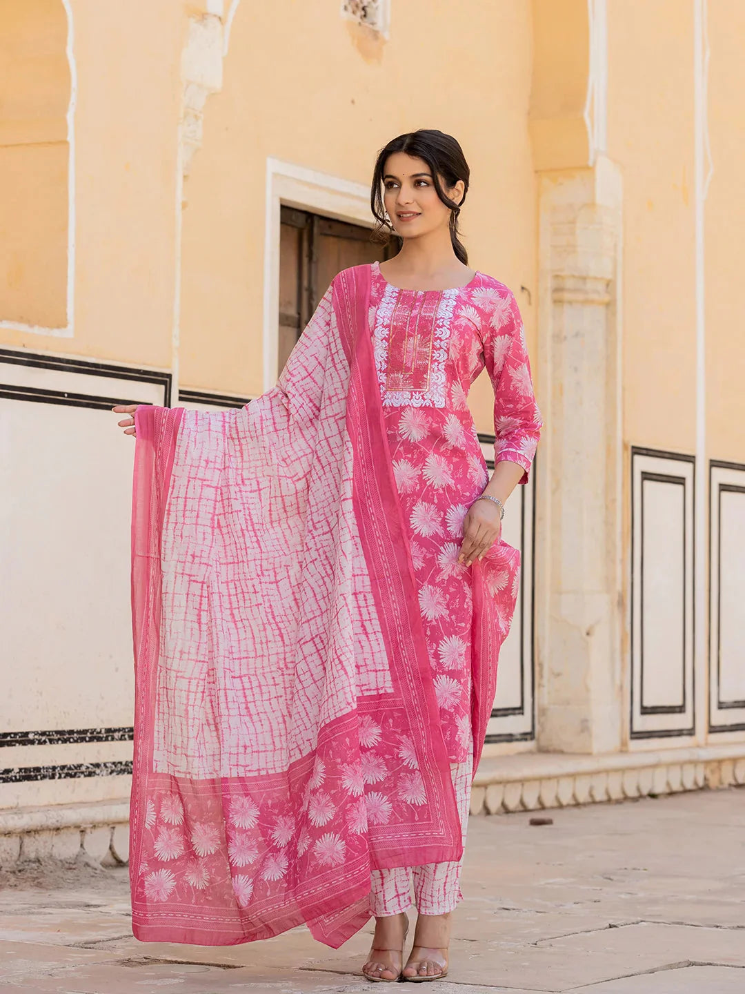 Pink-Cotton-Floral-Print-Straight-3-Piece-Kurta-Set