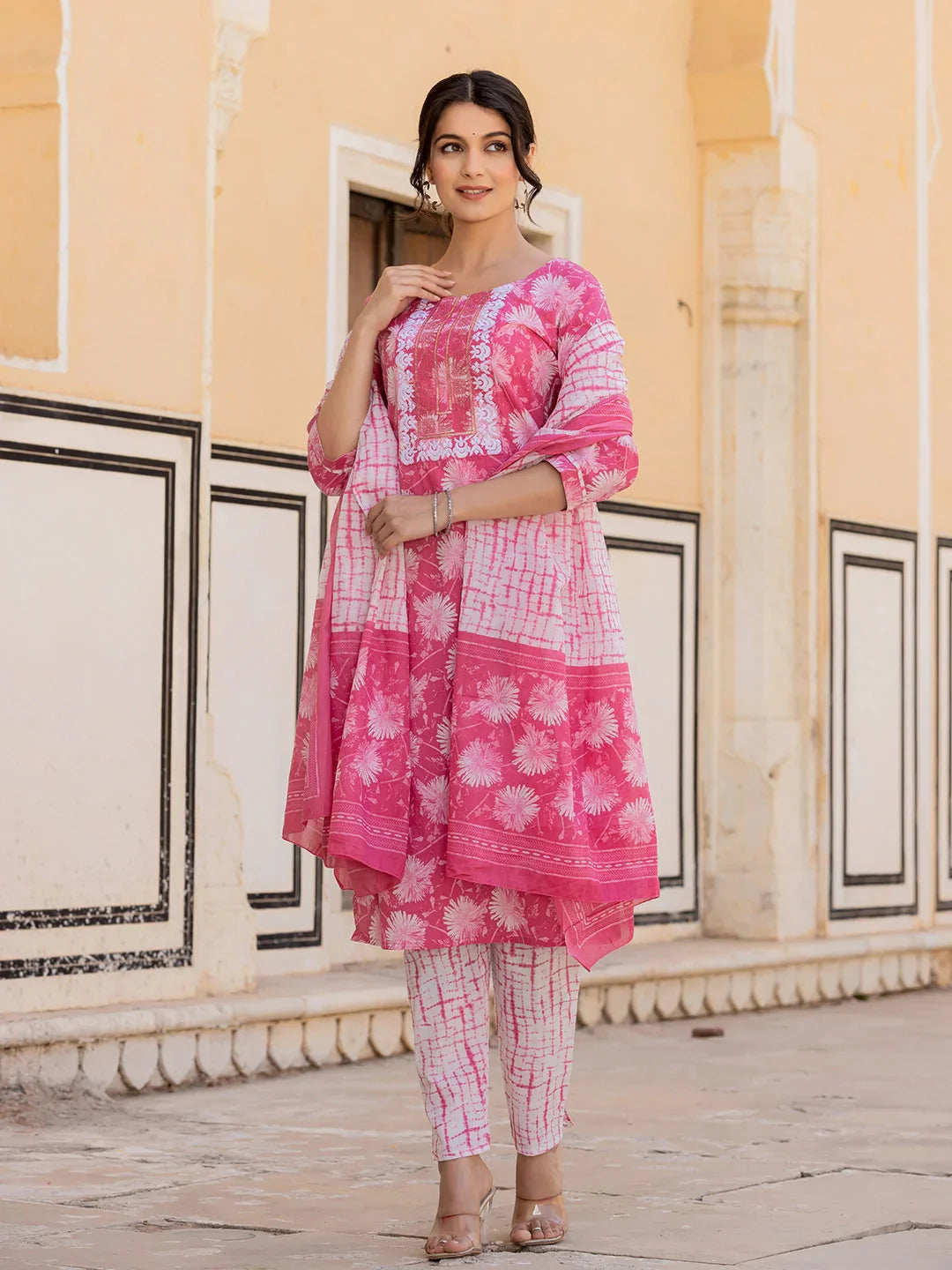 Pink-Cotton-Floral-Print-Straight-3-Piece-Kurta-Set