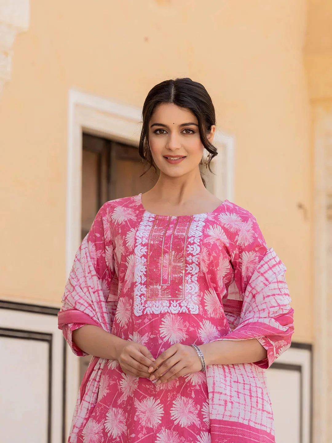 Pink-Cotton-Floral-Print-Straight-3-Piece-Kurta-Set