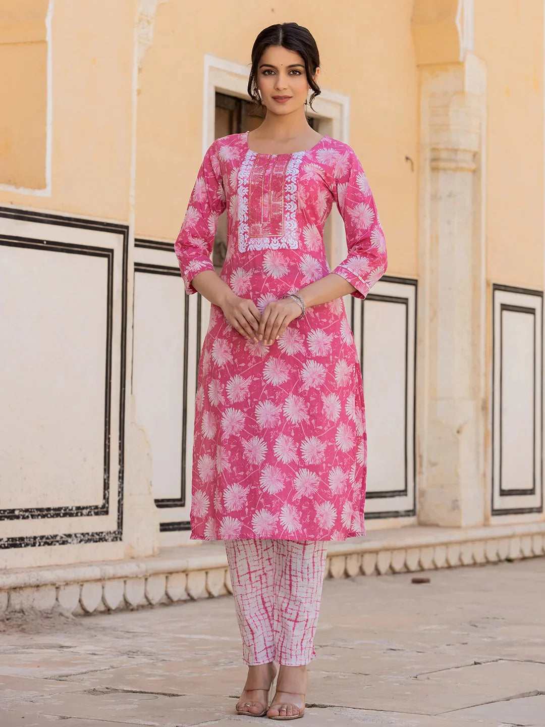 Pink-Cotton-Floral-Print-Straight-3-Piece-Kurta-Set