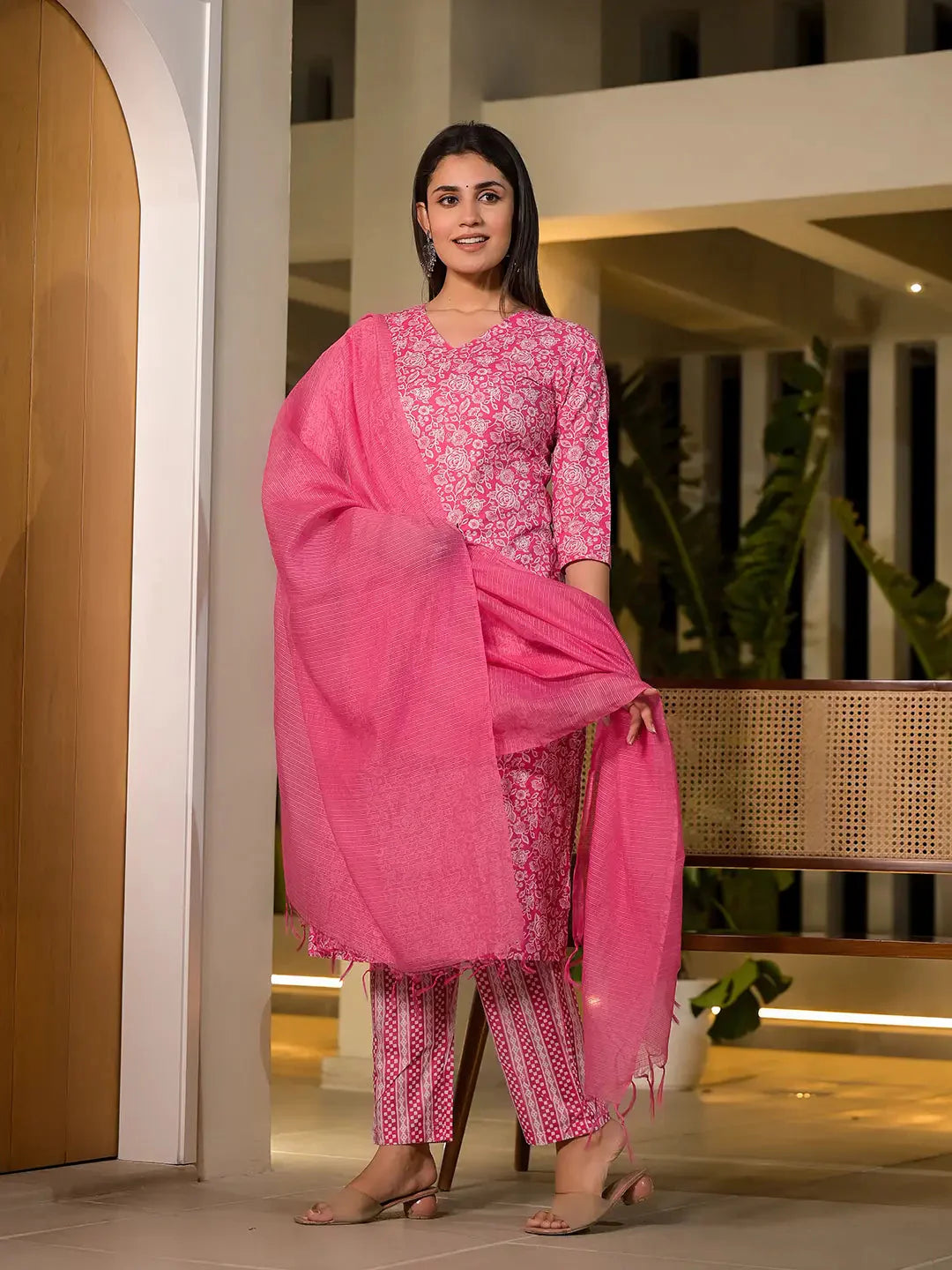 Pink-Cotton-Floral-Printed-V-Neck-Straight-3-Piece-Kurta-Set