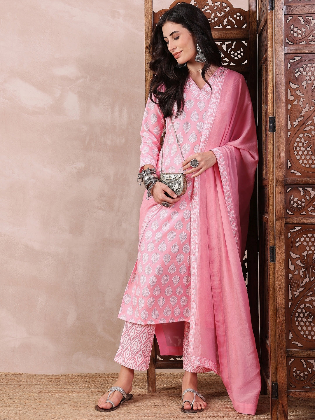 Pink-Rayon-Blend-Floral-Print-3-Piece-Kurta-Set