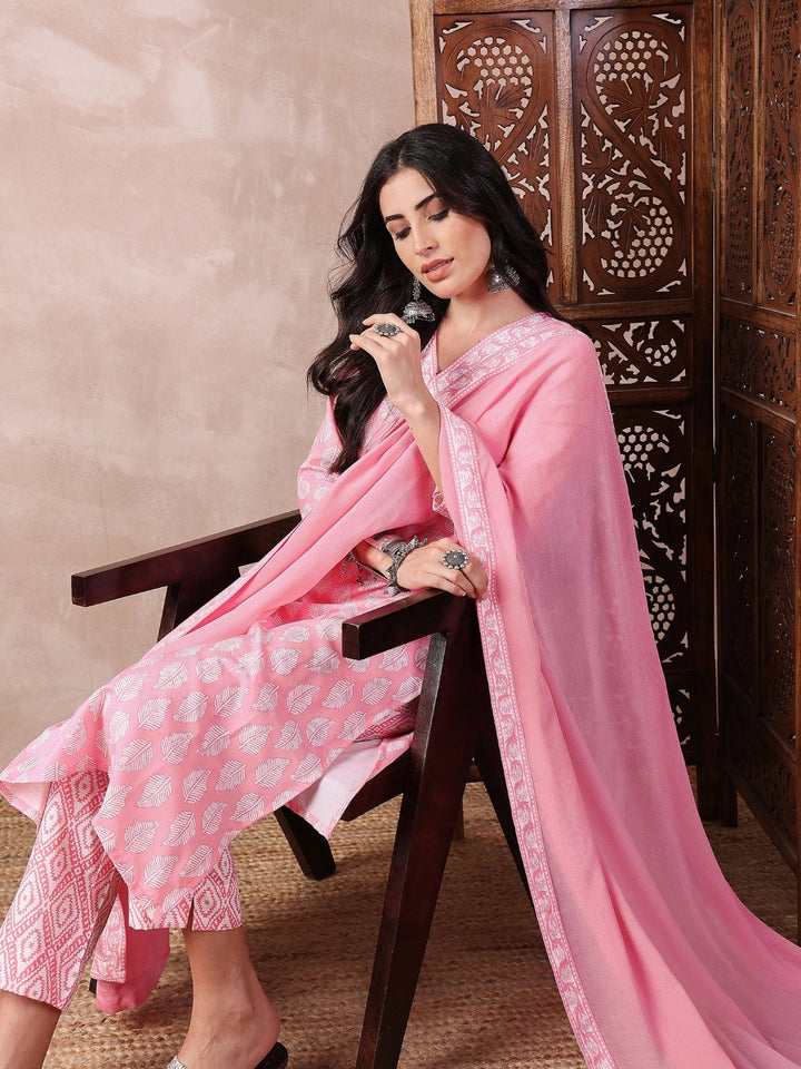 Pink-Rayon-Blend-Floral-Print-3-Piece-Kurta-Set