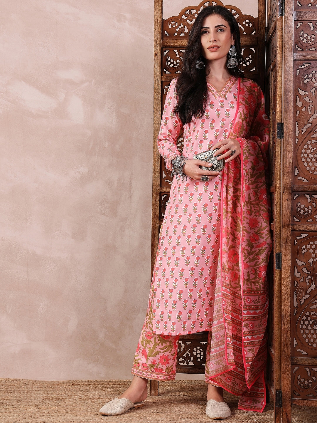 Pink-Rayon-Blend-Printed-3-Piece-Kurta-Set