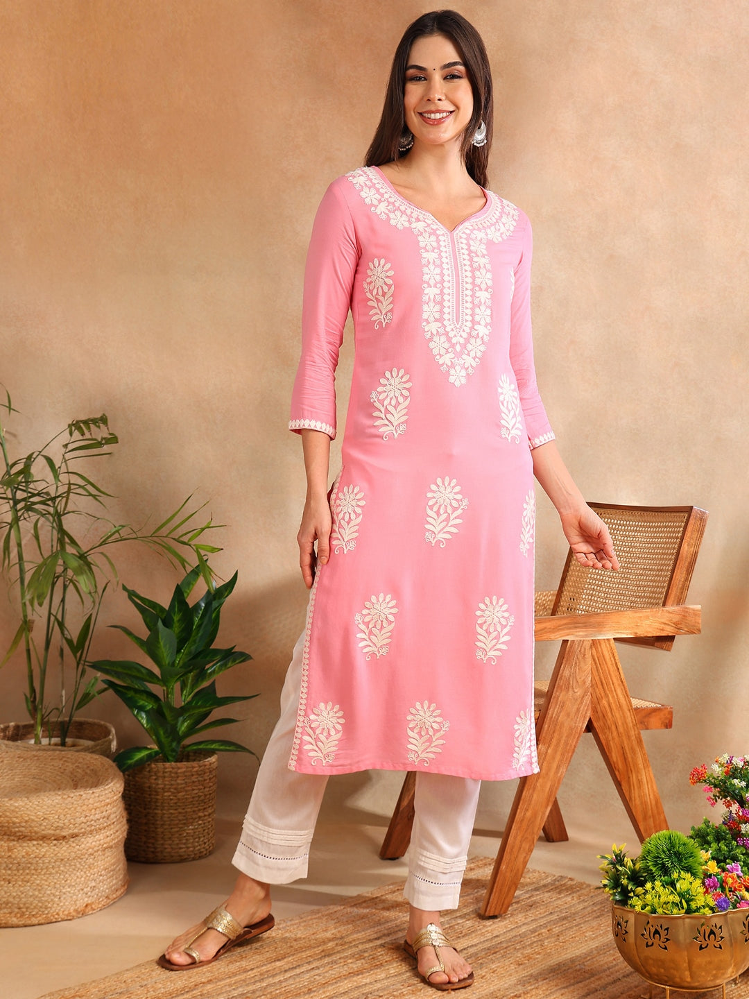 Pink-Rayon-Solid-Embroidered-Straight-Kurta