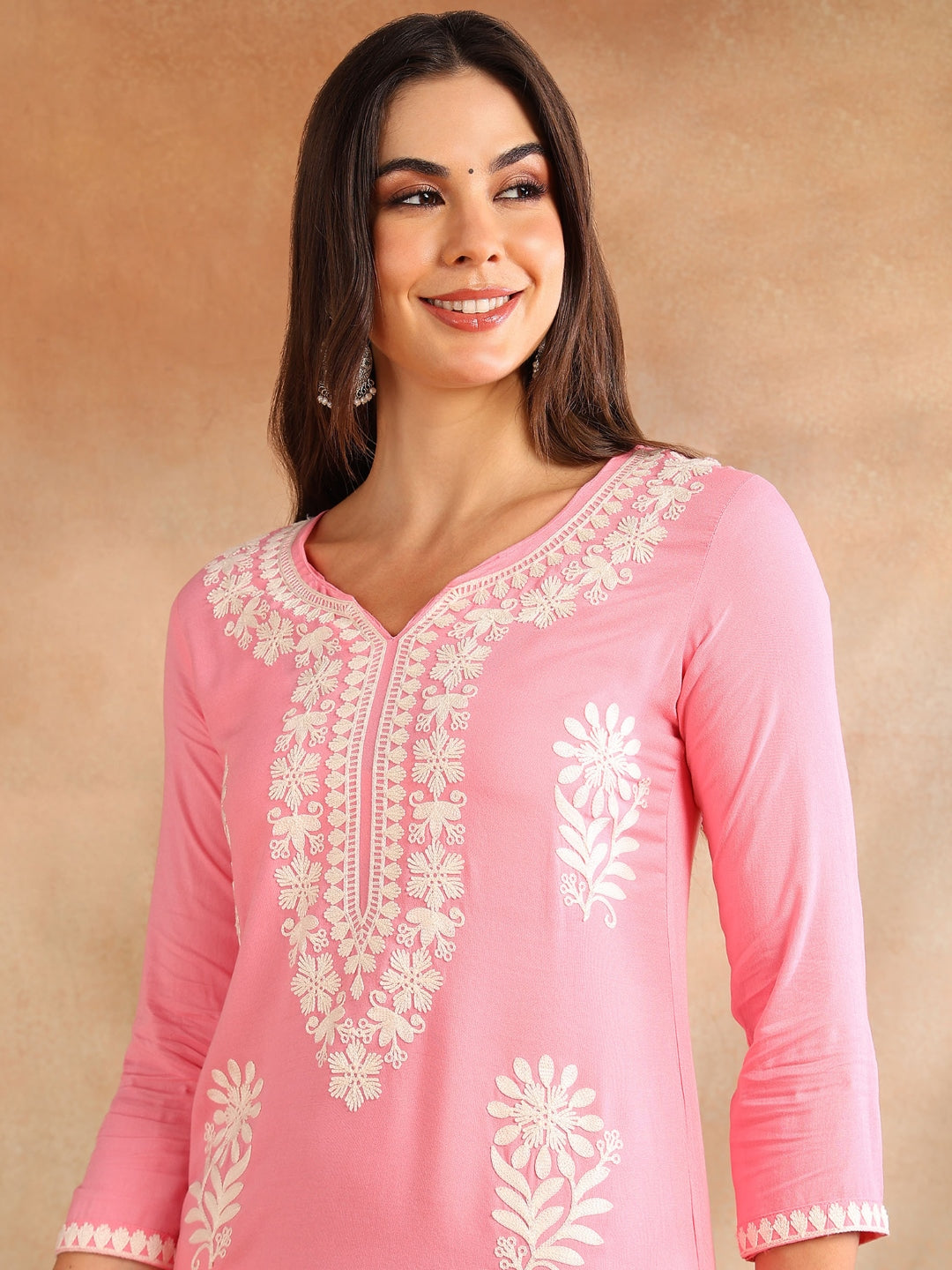 Pink-Rayon-Solid-Embroidered-Straight-Kurta