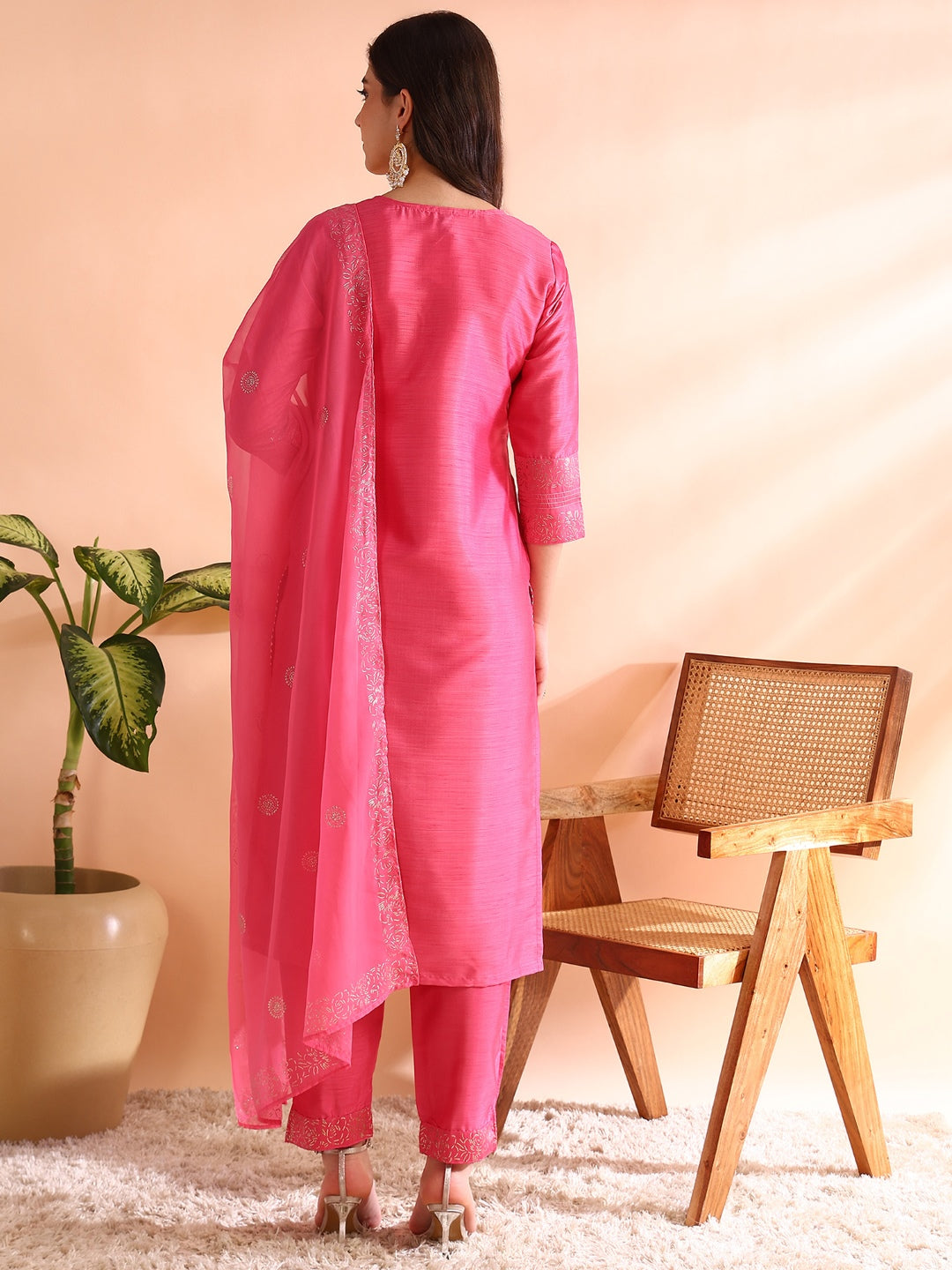 ZERESOUQ-Pink-Silk-Blend-Embroidered-3-Piece-Kurta-Set