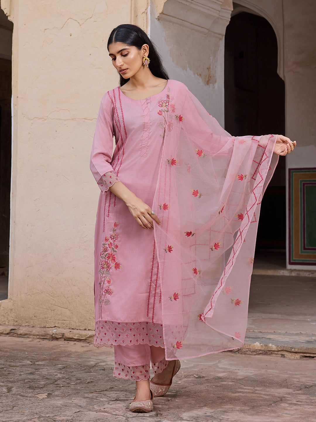 Pink-Silk-Blend-Embroidered-Straight-3-Piece-Kurta-Set