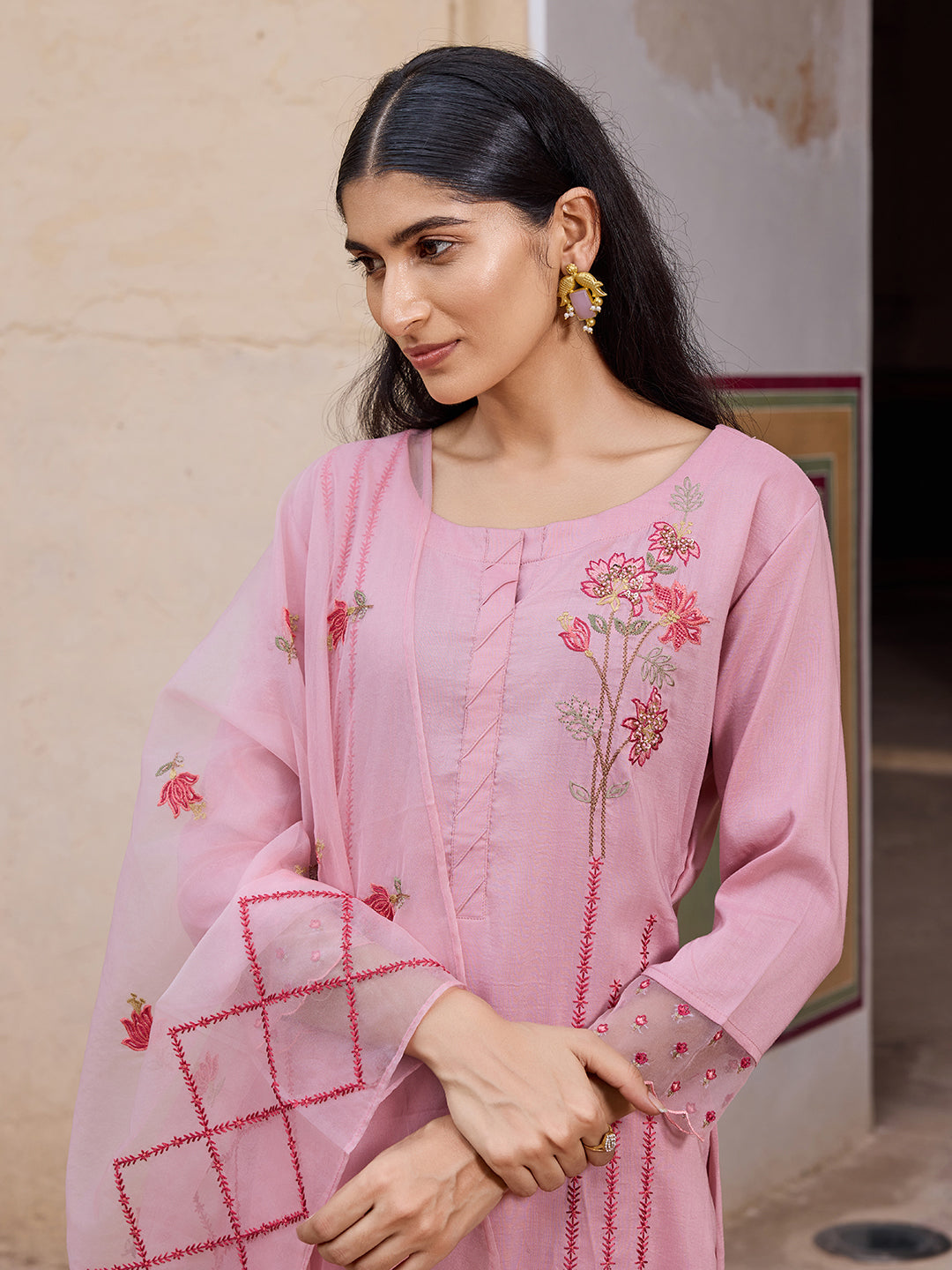 Pink-Silk-Blend-Embroidered-Straight-3-Piece-Kurta-Set