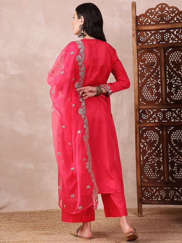 ZERESOUQ-Pink-Silk-Blend-Solid-Embroidered-3-Piece-Kurta-Set