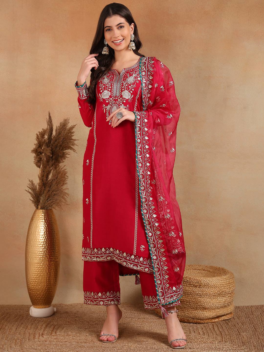 Pink-Silk-Blend-Solid-Yoke-Design-3-Piece-Kurta-Sets