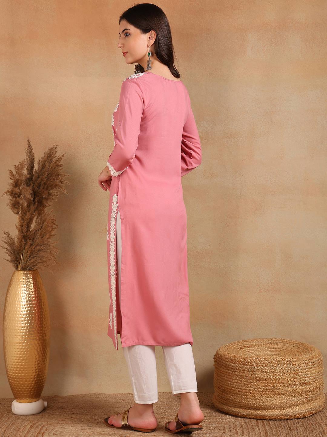 Pink-Viscose-Rayon-Solid-Embroidered-Chikankari-Kurta