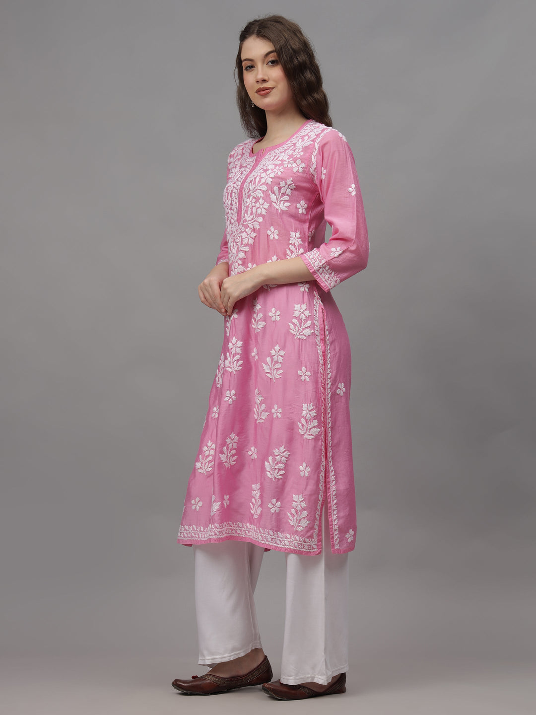 Pink-&-White-Chanderi-Embroidered-Chikankari-Kurta