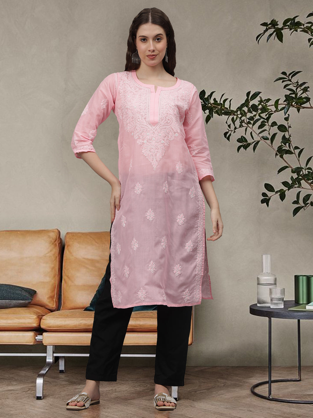 Pink-&-White-Cotton-Embroidery-Chikankari-Kurta