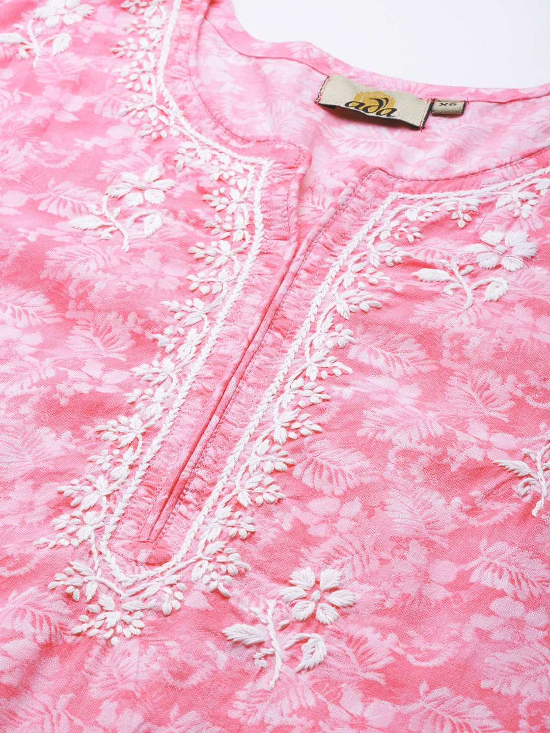 Pink-&-White-Cotton-Floral-Hand-Embroidery-Chikankari-Kurti