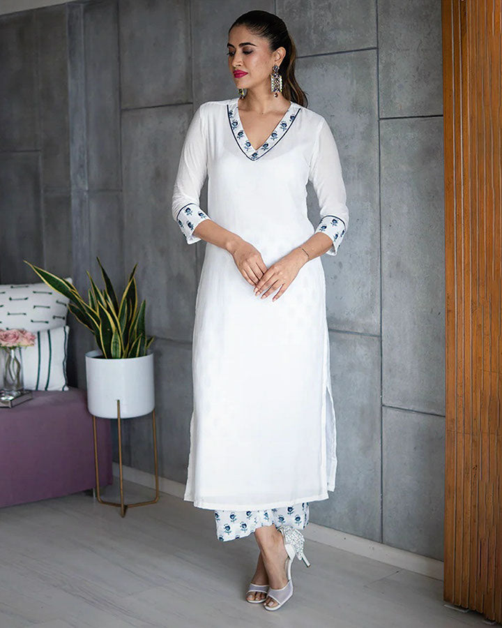 White-Muslin-Buti-Block-Print-2-Piece-Kurta-Set