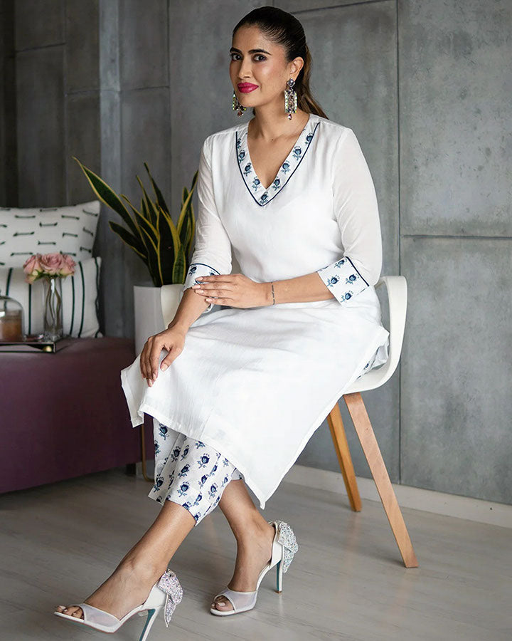 White-Muslin-Buti-Block-Print-2-Piece-Kurta-Set