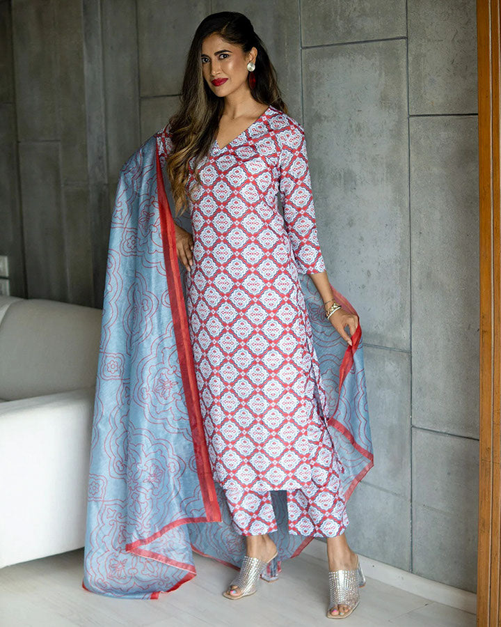 Red-Muslin-Arabesque-3-Piece-Kurta-Set