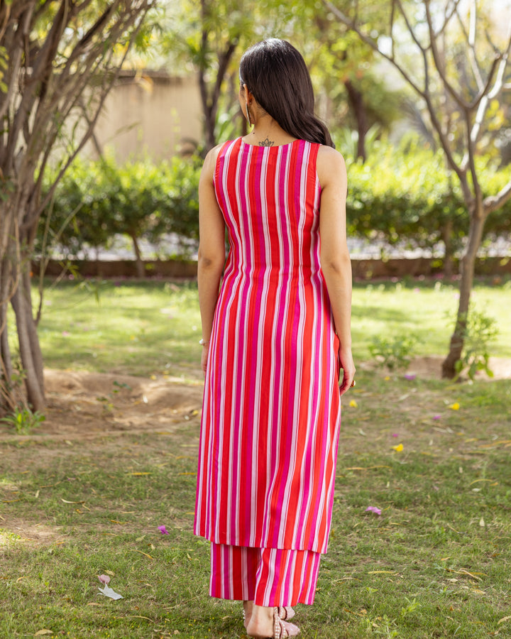 Red-Rayon-Striped-Sleeveless-Straight-2-Piece-Kurta-Set