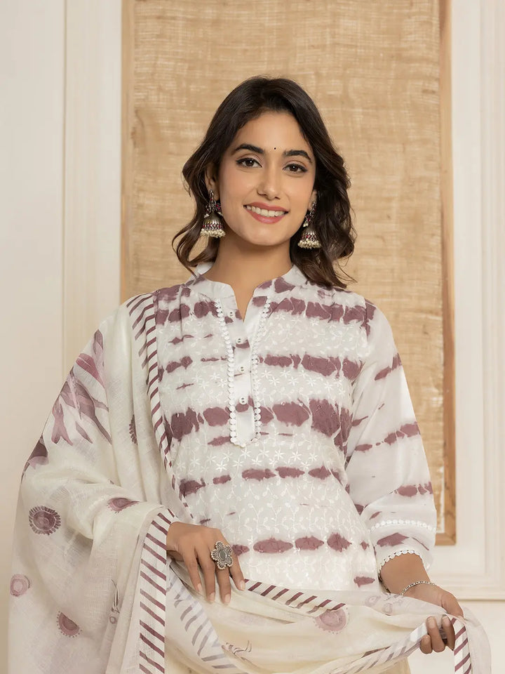 Purple-Cotton-Embroidery-Have-A-Lining-3-Piece-Kurta-Set